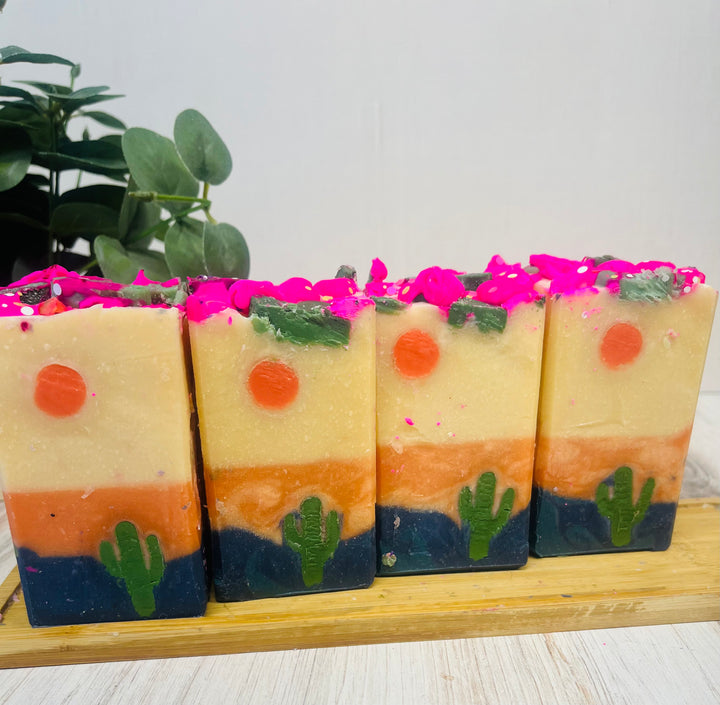LUSH SUCCLENT-Goat Milk Soap